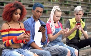 RISPEL – Rapport à l’information et socialisation politique en ligne